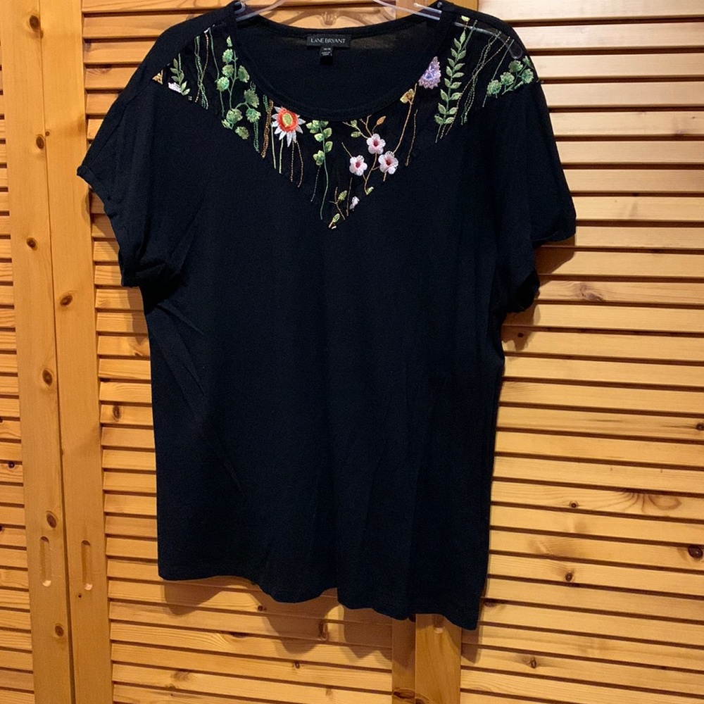 Lane Bryant black tee size 14/16 w/ embroidered mesh inset at neckline. EUC
